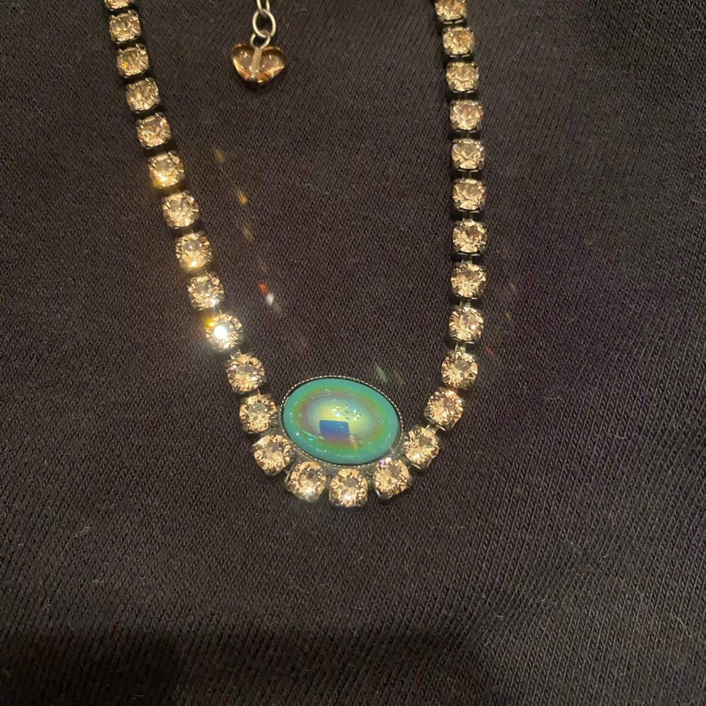 Sabika Blue and Pink Necklace with Elegant Design